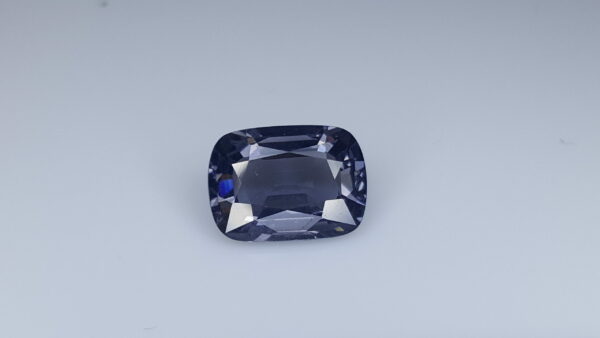 spinelle_acier_bleu_spfgems_gemmes-naturelles