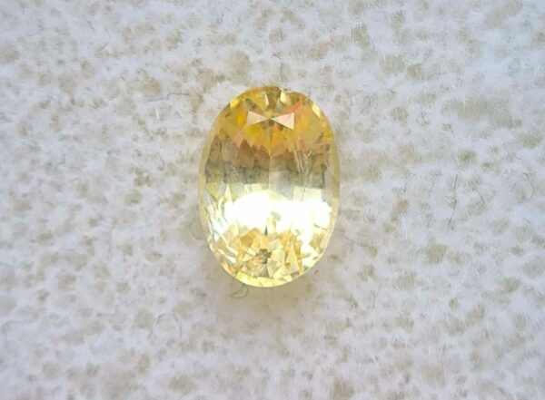 Saphir_jaune_ovale_unheated_yellow_sapphire_saphir_jaune_pastel_bague_de_fiançailles_bague_saphir_jaune#spfgems