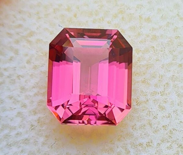 Tourmaline_emeraude_rose_rubaya_congo_2.09ct_8.5x7.2x4.7mm_TEP01_pink_congo_toumaline_#spfgems_tourmaline_rose